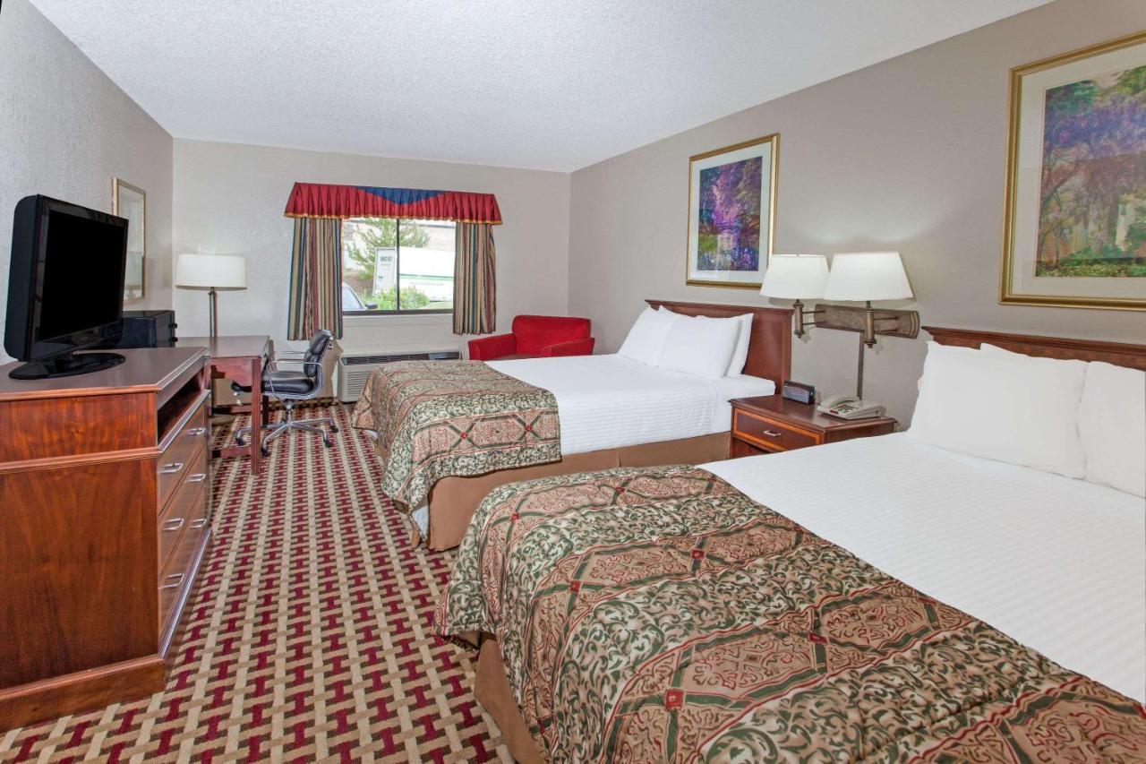 Hotel Baymont By Wyndham Smyrna Exterior foto
