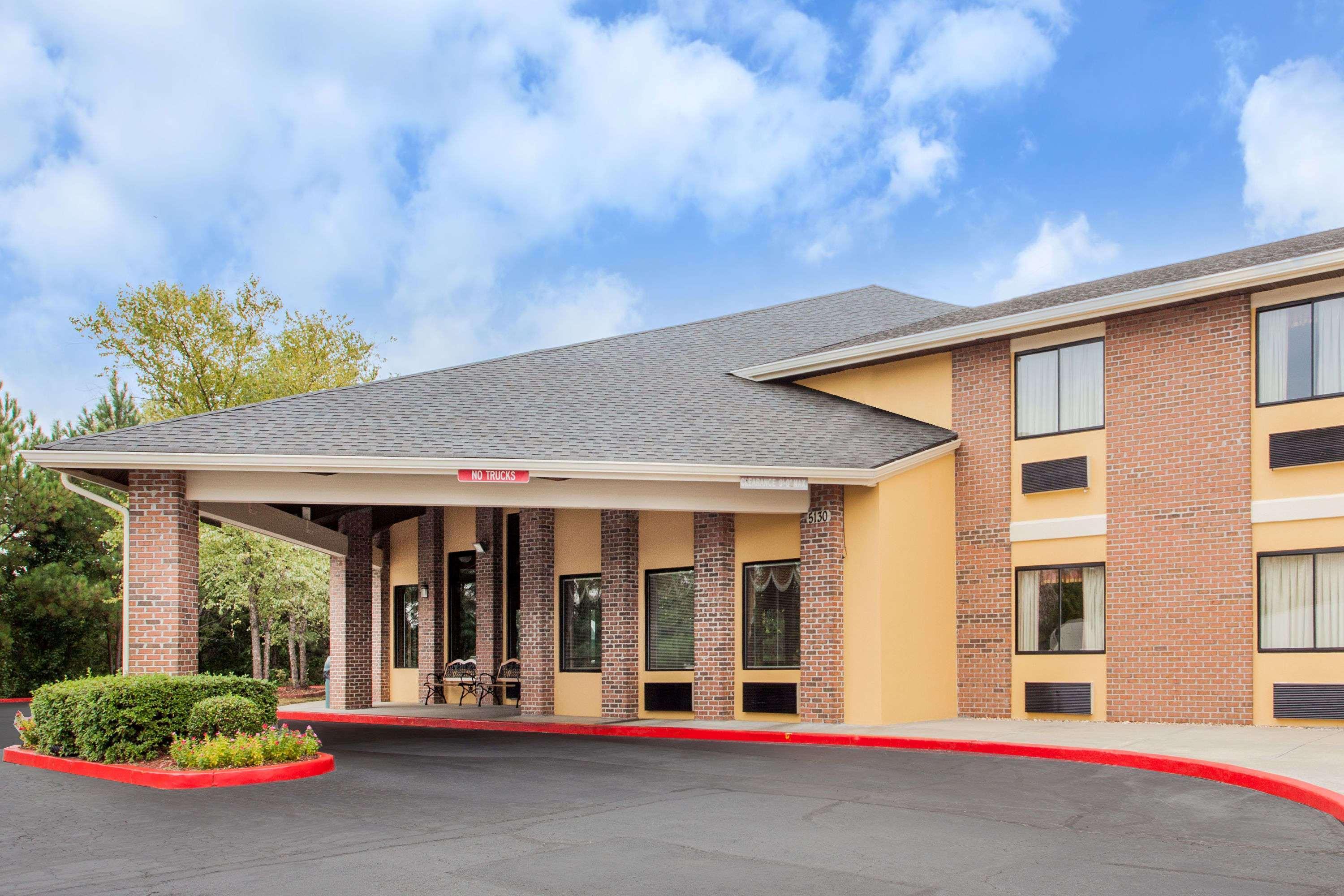 Hotel Baymont By Wyndham Smyrna Exterior foto